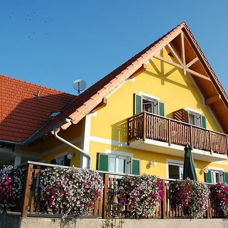 גמליץ Weingut-Gaestehaus Birnstingl חדר תמונה
